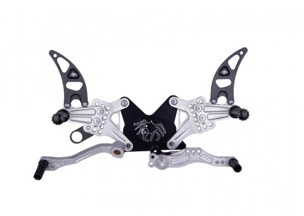 Pedane Arretrate Modello Super Sport Spider MV F3 / Brutale 800