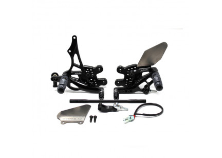 PEDANE ARRETRATE VALTERMOTO REGOLABILI TIPO 3 .5 PER SUZUKI GSXR 600 / 750 2011-2017