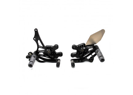 PEDANE ARRETRATE CON CAMBIO ROVESCIATO VALTERMOTO REGOLABILI TIPO 3.5 PER SUZUKI GSXR 1000 R 2009-2016