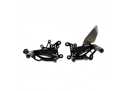 PEDANE ARRETRATE VALTERMOTO REGOLABILI TIPO 3.5 PER YAMAHA YZF R6 2006-2016