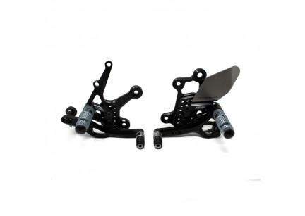 PEDANE ARRETRATE VALTERMOTO REGOLABILI TIPO 3.5 PER KAWASAKI NINJA 400 2018-2022